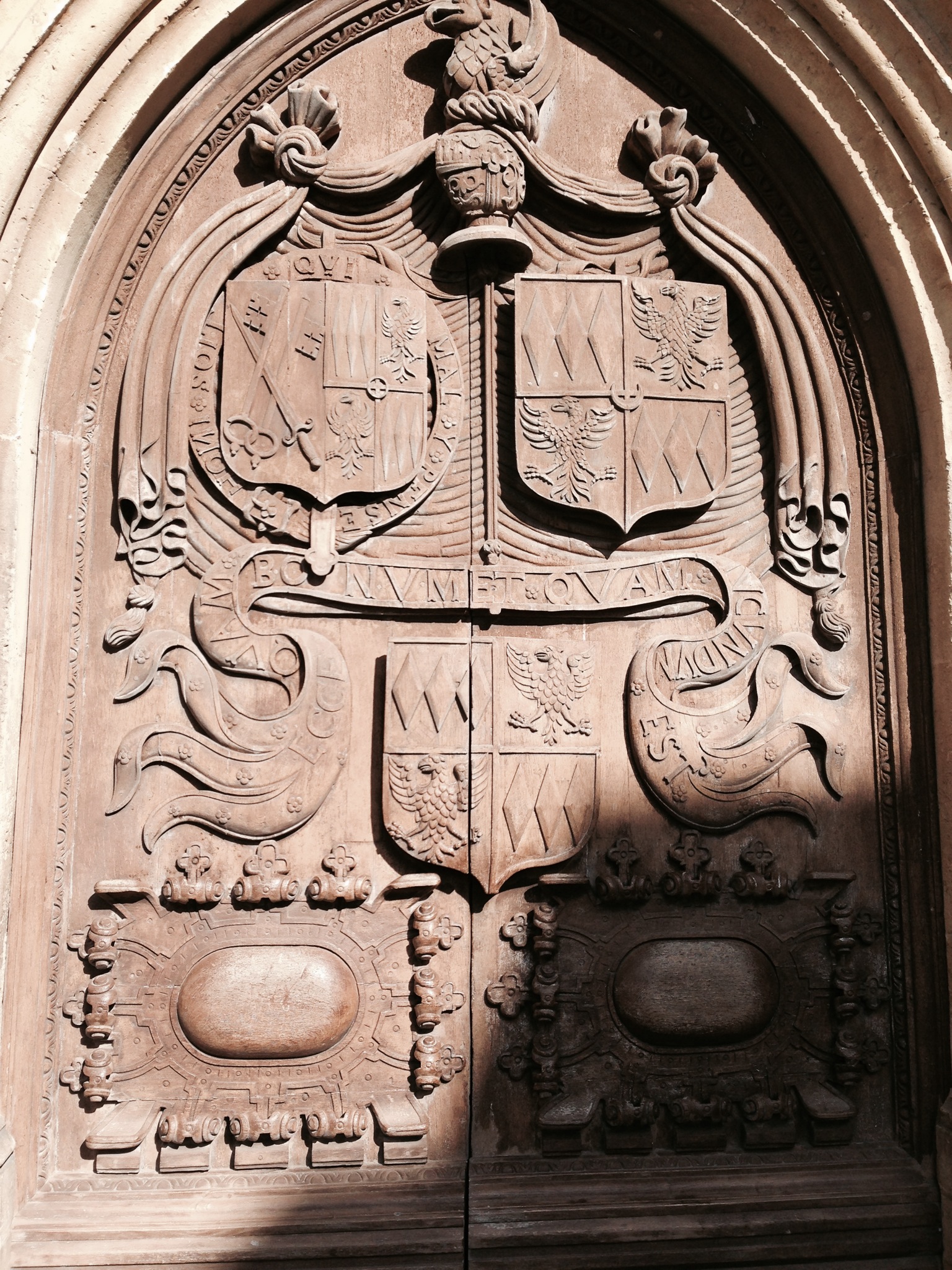 The doorway to the Bath Abbey is just feet from the doors to the old baths and temple. 