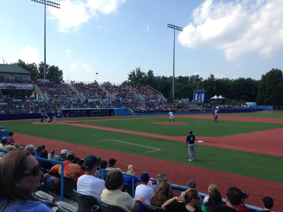 Hudson Valley Renegades vs. Burlington Lake Monsters